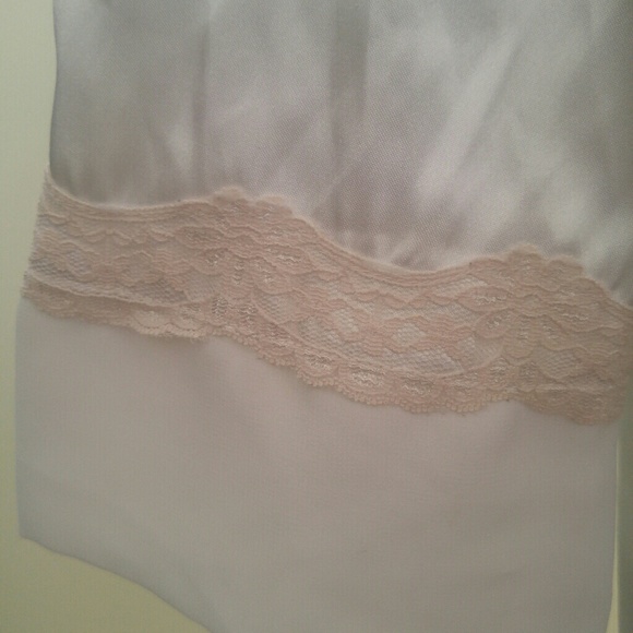 Silk Robe - Picture 2 of 3